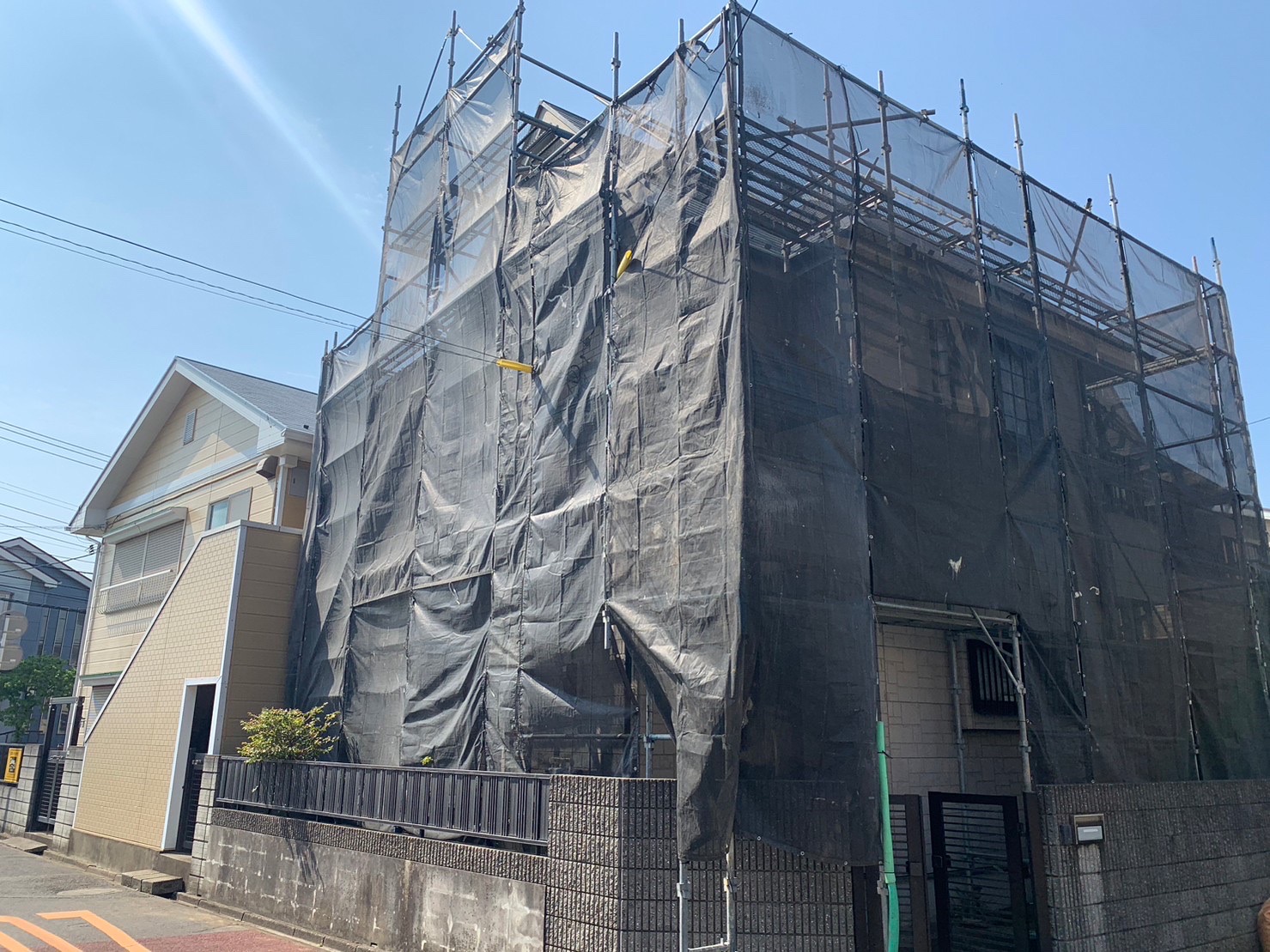 船橋市で外壁塗装・屋根塗装・付帯部塗装・防水工事が始まりました！