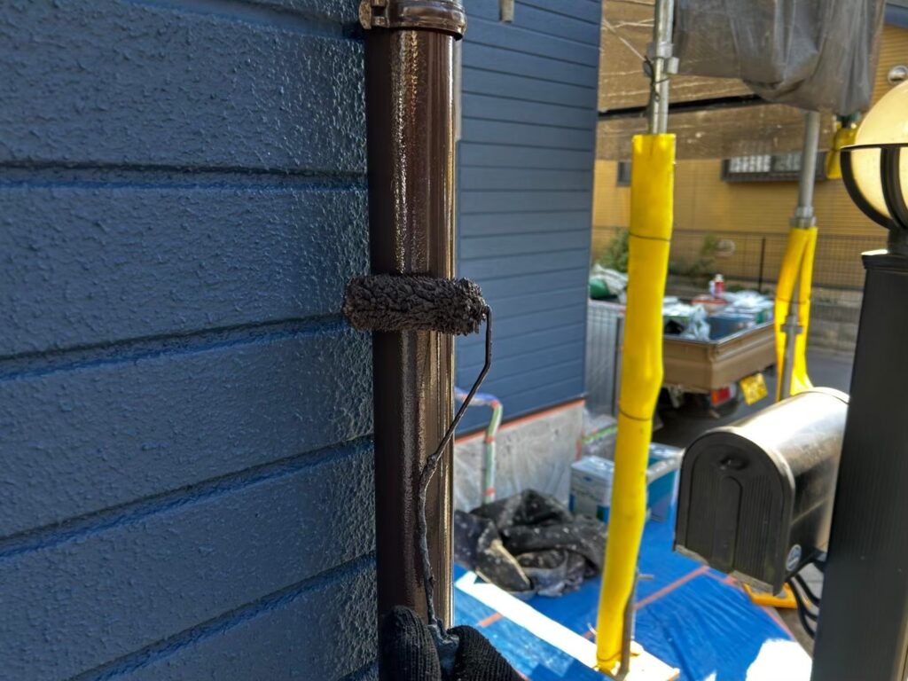 雨樋<br />
上塗り