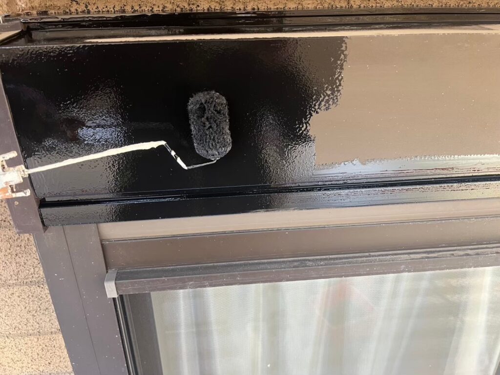 シャッターBOX<br />
下塗り