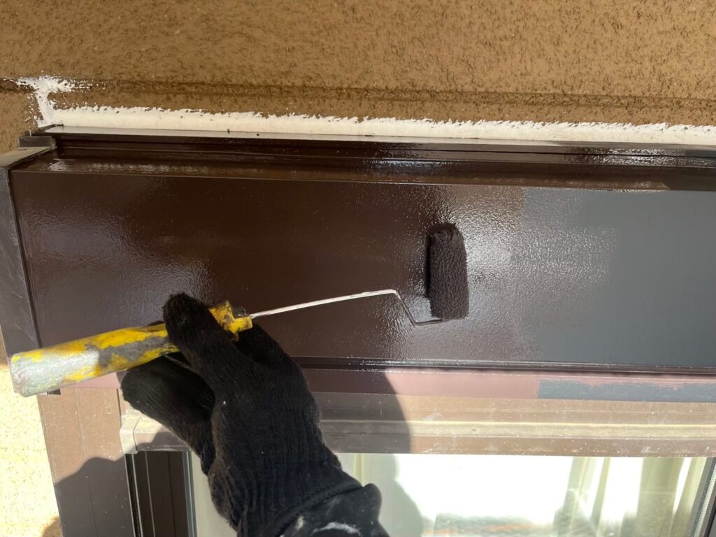 シャッターBOX<br />
中塗り