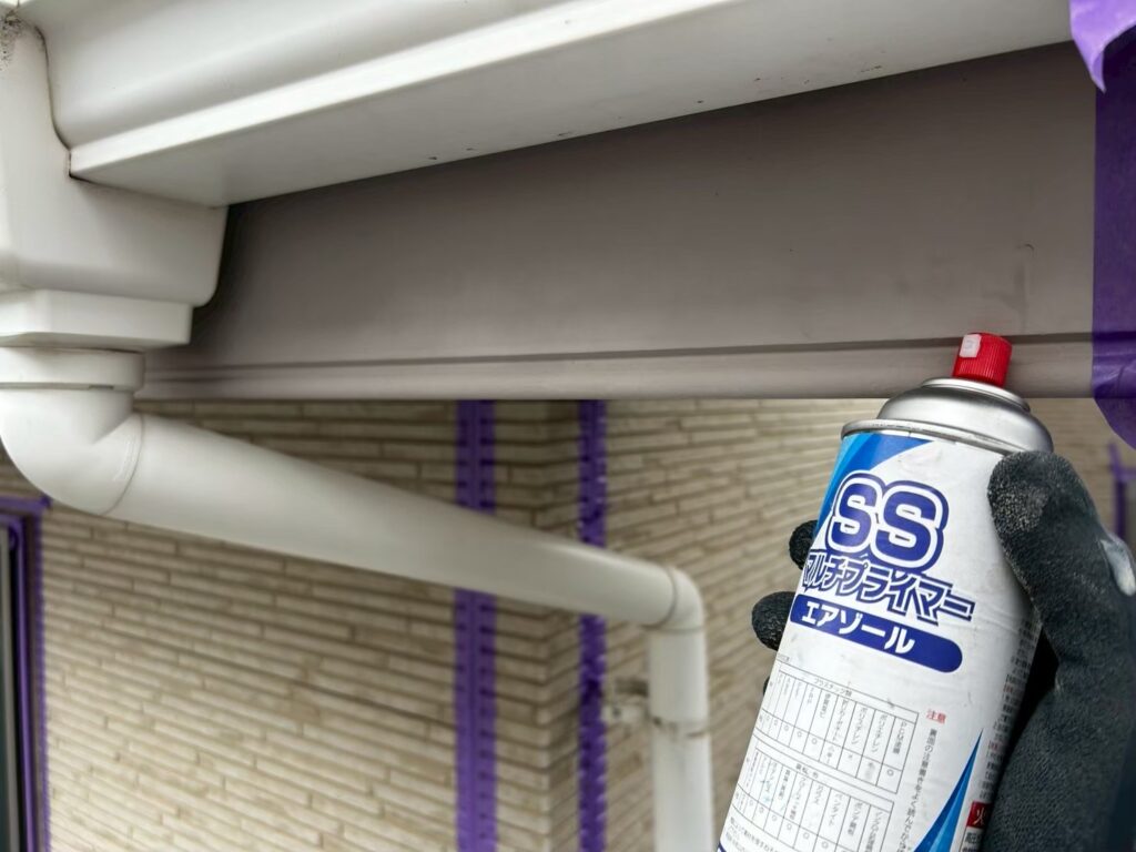 雨樋<br />
下塗り