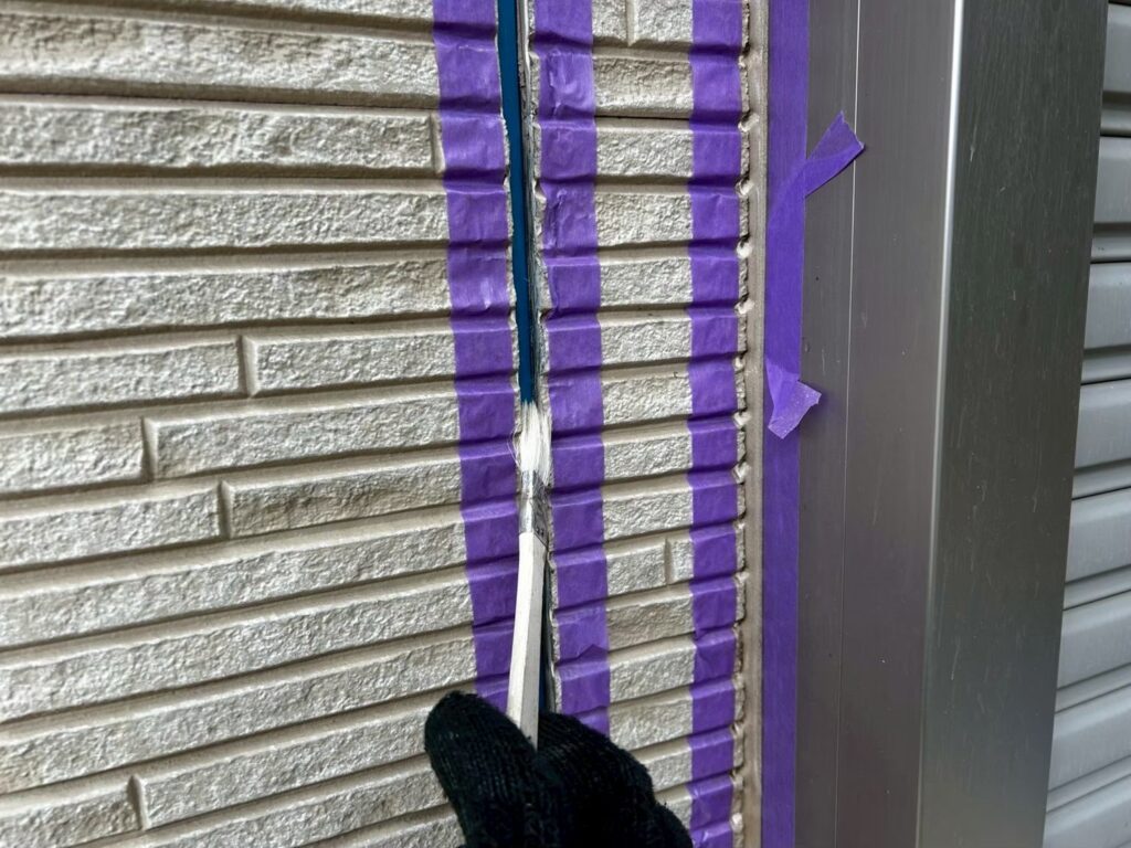 コーキング<br />
プライマー