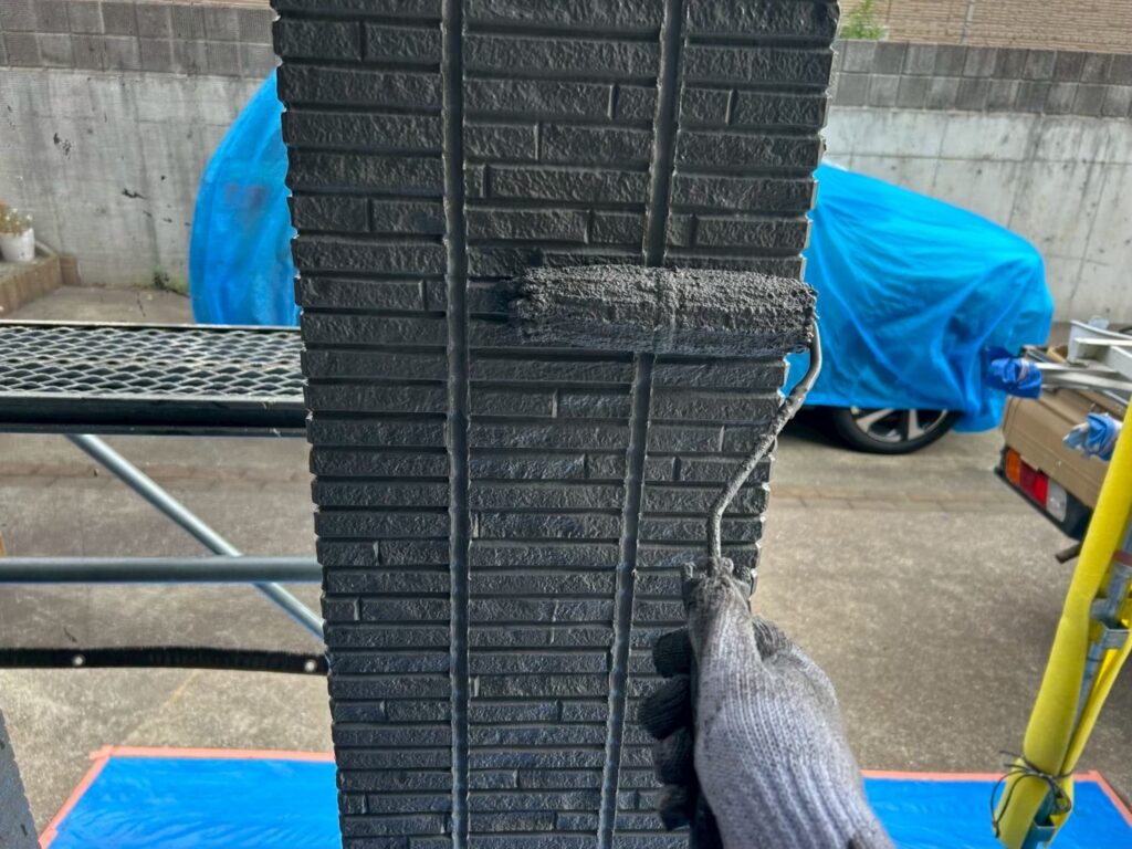 メイン外壁塗装<br />
上塗り