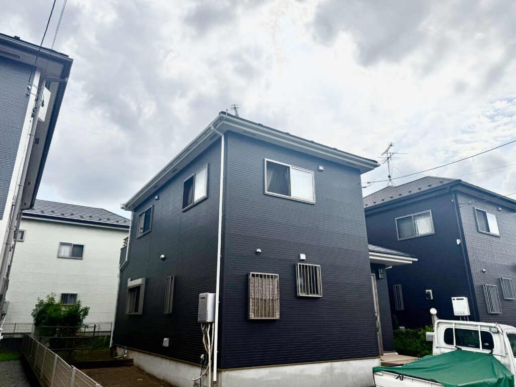 船橋市大穴北｜無機塗料で外壁塗装・付帯部塗装・バルコニー防水を行った施工事例